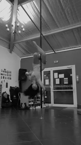 #poledance #poledancers #polefitness #foryou #pourtoi #pole #fypシ #dance #arianagrande 