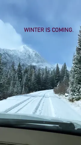 Winter is coming… are you ready?? #winteriscoming #winterishere #winter #falltowinter #falltowintertransition #snowy #snowday #winterwonderland #winterstorm #winterstyle #rockymountain #colorado #coloradocheck #coloradovacation 