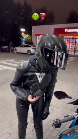 Фетишисты тут ? Inst dastist.fantastish 