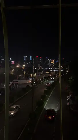 Em khóc nấc sau ngày chia tay..