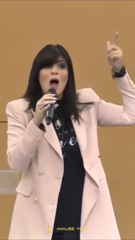 Ninguém canta no tom dela? @fernandabrumoficial #analisevocal #fernandabrum #fernandabrumoficial #contralto #vozesgraves #lownotes #worship #graves
