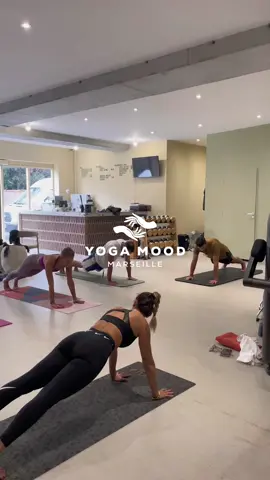 Yoga Classes avec Yoga Mood Marseille🧘‍♀️💫 #marseille #pourtoii #fypシ #yoga #yogagirl 