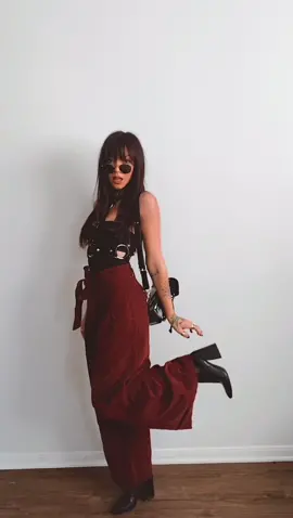 Didn’t have time to iron my pants ⚡️ #fypage #fyp #OOTD #outfitinspo #outfits #grunge #boho #fallfashion #inspo #fashion #style #whatiwore #edgy #GenshinImpact32 