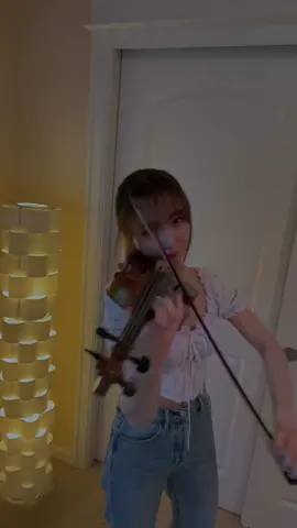 Violin cover🎻 Instagram:hanamifroomviolin #violin #violinist #violingirl #violintok #foryoupage #fyp #dieforyou #theweeknd 