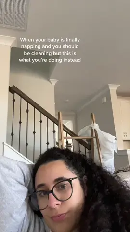 Sometimes i just need mindless time doing absolutely nothing. This is one of those times. Cleaning and unpacking can wait. #selfcareformoms #momcare #firsttimemom 