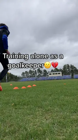 Still good but not the same #goalkeeper #keeper #lonely #training #practice #Soccer #football #fyp 