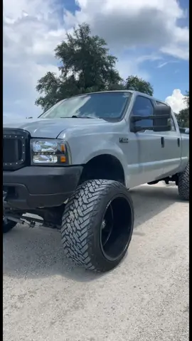 Where can a 7.3 take you… #funbucketkustoms #fbk #floridatoys #superduty #powetstroke #f250 #ford #kustom #bluecollar #imovecarsmf 