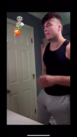 #hotman #meninpants #musclesman #workout #greypants #sweatpants #greysweatpants #aubergine 