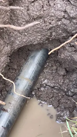 Killin time.😁🍿✌️ #drill #drilling #bore #boreing #boring #splice #edit #cut #smooth #smoothoperator #sage #hydrovac #hydrovaclife #hydrovacworld #drillteam #drillingholes #drillingmachine #drillingandblasting #waterblasting #waterjet #satisfaction #satisfying #satisfy #oddlysatisfying #oddlysatisfyingvideo #dirtyjob #dirty #dirtymind #work #working #fy #fyp #foryou #foryoupage #foryourpage #lmao #lol #lmfao 