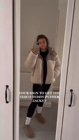 Maybe the warmest coat I’ve bought 🤍🤎 #autumnfashion #autumnvibes #fandfclothing #fandf #autumnhaul #clothinghaul #mumlife #mumsoftiktok #MomsofTikTok #autumnoutfits #autumnaesthetic #clothes #clothing #tesco #tescoclothing #tescoclothes #teddyjacket #teddycoat #teddypuffer #pufferjacket #hmteddypuffer #mumstyle #mumstyleuk #momstyle #winterstyle #wintercoat #winterjacket 