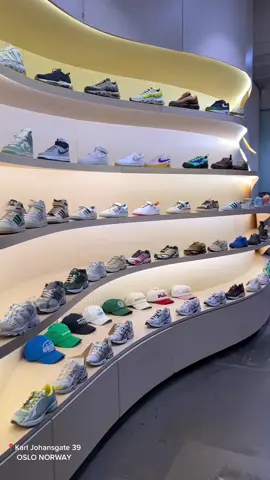 New arrivals at the store😮‍💨 #fashiontiktok #streetwear #visitoslo #norway #sneakers #fyp #foryoupage 