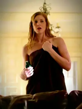 TVD História - 7x6 | Caroline pega Valérie com toalha de banho no flagra e Stefan tenta se explicar para Caroline. (Título polêmico) mas o contexto e engraçado.   #valerietulle #stefansalvatore #carolineforbes #steroline #sterolineforever #diariosdeumvampiro #thevampirediaries #tvdhistory 