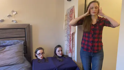 The Vlog #Vlog #headless #newlook #newhead #newhands #head #fashionhacks #beautyhacks #langwidere #mombi #headoff #surreal #headlesswoman #offwithherhead #comedyvideos #vlogging #qanda 
