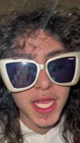 the full moon was soy fun😻😋🤸🏼💫🤰🏼😹 #biblecore #heisrisen #titanic2 #amishlife 