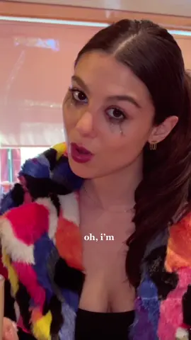 can u blame a girl for trying 🐤