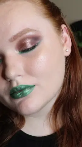 Which shade would you wear?💚 • @Jeffree Star Cosmetics  Mini Green Velour Liquid Lipstick Set - Bank Roll, Dead Presidents, High Society, Dirty Money, Special Order, Deep Pockets, Crocodile Tears, & Karma • #AllyBrianne #lipswatch #jsc #jeffreestarcosmetics #velourliquidlipstick #lipstick #liquidlipstick #greenlipstick #green #makeup #beauty #swatches #fyp 