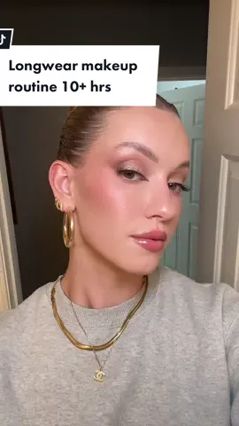 This is my go to going out makeup routine, it lasts such a long time and I never have to worry about touching it up in the bathroom! I’ve also worn this to work before and had it on for 12 hours straight!! #make#makeupu#beautye#makeuptutorialg#longwearmakeupn#goingoutmakeupk#workmakeup