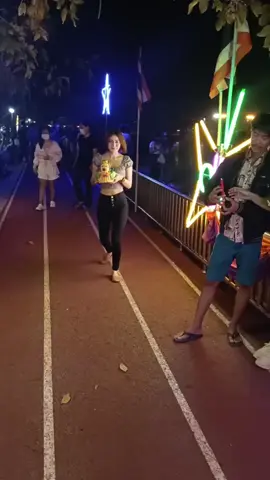 สมุนแมงมวย มาลอยกระทงนะ🤣#สาวโสด #อูซูอิเฟส4 #อมตะนครชลบุรี