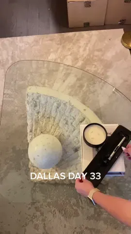 It’s been awhile but I’m back! Life has been crazy and I haven’t been home much but here are some updates on living in Dallas #dallastx #movingvlog #apartmentdecor #moderndecor #postmodernfurniture #dallas #cloudcouchdupe 