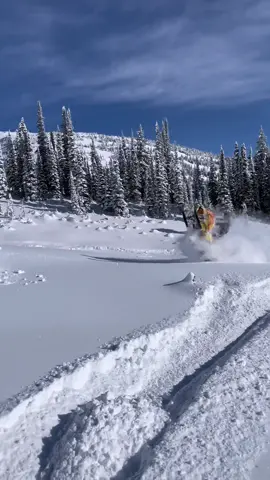 Good first ride 😮‍💨🤘🏻 @maximusnutini  #sledtok#skidoo#thatskidoofeeling#cheetafactoryracing#snowmobile#pow#klim#fyp#turbo#sledding#foryou  