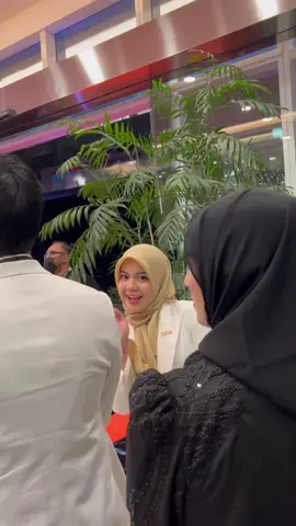 Una ngakak bgt🥺😂#rivalamir