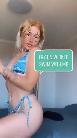 @krystalrosss trying on the OUROBOROS & INBLOOM set 🦋💦 get yours now 🫶🏼 #sustainableswim #sustainableswimwear #ocean #wearableart #SmallBusiness #tryon 