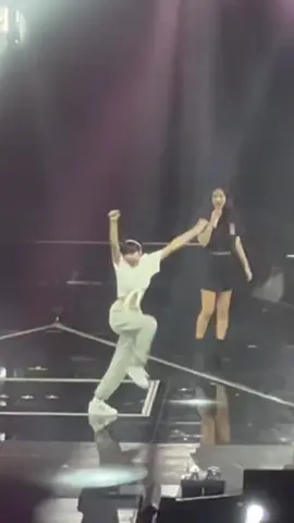 Cartwheel #blackpinklisa #blackpinktour2022 #bornpinkworldtour #blackpinkhamilton #bestmoment #lisamanobanblackpink 
