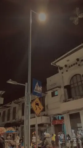 Benar kata orang ibu kota lebih kejam daripada ibu kandung #nadin #bertaut #sad #fouryou #fouryoupage #story #storytime #VoiceEffects #stitch #4u #xyzbca #capcut #fy #fypシ #fyp #tiktok #satisfying 