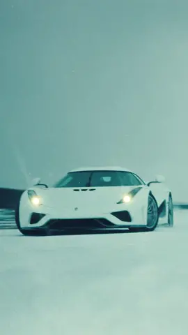 The Regera & Jesko out playing in the snow! 👻 #Koenigsegg #Regera #Jesko #ForYou #fyp #carsoftiktok 