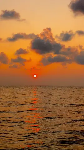 Lahutan yang luas dan indah di sore hari#dunialoko #sunsets #sunsetlamp 