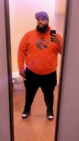 #mirrorpic Fine, I’ll stop being stingy 😒 #toronto #bigboyseason #torontoraptors #bigboytiktok #blackbeardedmen #MarkusAurelyus #plussizemen #fatboyfashion #tdot