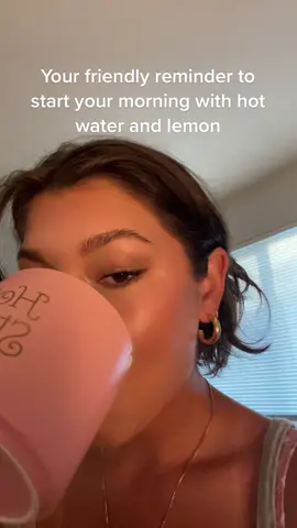 Hot girls drink hot water with lemon in the morning #lemonwater #hotgirls #morningroutine #hotwaterlemonteamorning 