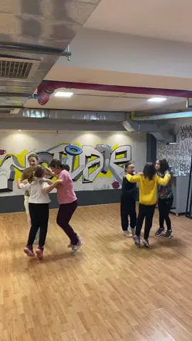 Having fun at @beatrixcrew #foryou #skopje #macedonia #dance #danceclass 