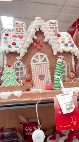 This light up gingerbread house at @tjmaxx tho!? 😍😍 #tjmaxx #tjmaxxfinds #tjmaxxhaul #tjmaxxpartner #shop #shopping #shopwithme #shoppinghaul #shoppingaddict #shoppingfun #lovepink #pinkmas #pink #girlytok #pinktok #pinkfinds #girly #christmas #gingerbreadhouse #gingerbreadman #gingerbread #gingerbreaddecor 