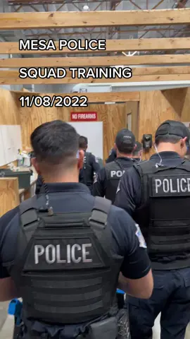 ‼️Relentless crime fighting pairs nicely with continuous training‼️  As an agency, Mesa invests in our officers. We send your to OUR academy and we continue to train long after.  Have you applied yet? www.mpdjobs.com   #mesapolice #policeofficer #swat #training #motivation #policejobs #fieldtraining #policeacademy #mesaarizona #cops