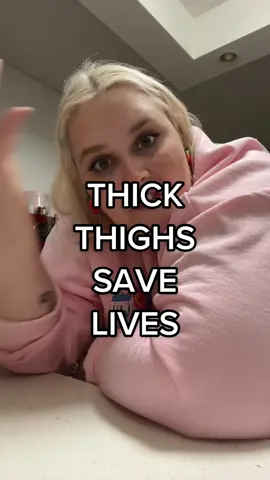 Who knew thick thighs would be so handy in more ways than one?? 