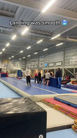 Clean landing 😤 (via @Jurrasickflipz) #flip #gymnastics #clean #smooth #backflip #impressive #professional #pro 