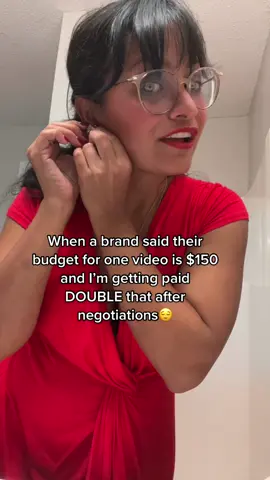 I’m becoming a queen 👸 at negotiating brand deals and UGC partnerships. Once I understood direct marketing in my videos brands hire me AND come back for more🌟If you want more direct sales from brands, be more direct👌#ugccreatortips #ugctipsforbeginners #ugctips2022 