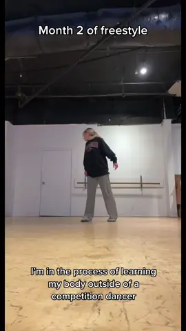 A year ago in October, I had taken maybe 10 hiphop choreo classes. Now I’ve devoted a whole 6 months to it. Crazy change man #freestyle #dance #dancer #la #hiphop #learningtodance #hiphopdance #progress #dancetutorial 