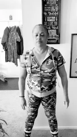 Told mom to bend over and touch her toes and spell run 😂 #foryoupage #fypシ #fyp #mom #helpherout #goodnight 