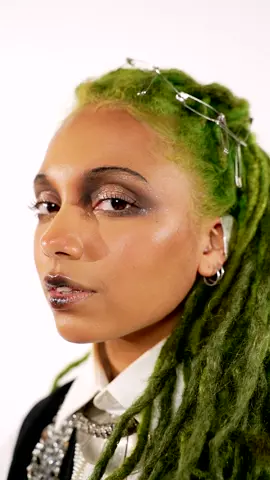 #CorridaDasBlogueiras lançou e esse é o look de brecho do primeiro episódio! Querem video mostrando preco e item por item? Comentem aqui! #slowfashiontiktok #brecho #lookdebrechó 