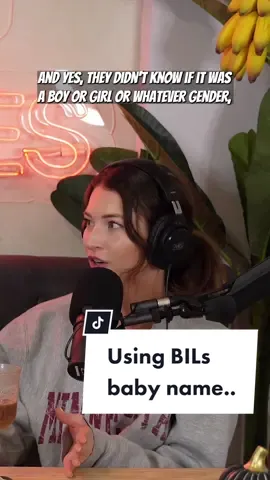 Did NOT see that missing detail coming… WOW. #twohottakespodcast #redditreadings 