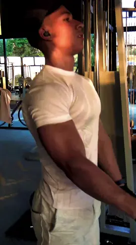 #Fitness #bodybuildingmotivation #gymmotivation #hardwork #olympia#fitnessfreak#leadergym_alkhiam#eattrainsleeprepeat🔥💪#training#trainharderthanme 