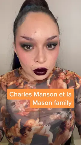 Vous me l'avez énormément réclamé, la vidéo est un peu long, mais on couvre vraiment toute sa vie. Par contre je ne comprends toujours pas l'engouement qu'il y a eu autour de cet homme ... #manson  #mansonfamily #charlesmanson #culte #storytime #histoirevraie #faitsdivers #truecrimefrance #histoirequifaitpeur #maquillage 