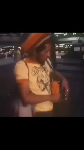 “Well, if you check what money is, then, money don’t mek yah suffer, and money don’t mek yah don’t suffer. Hey, everything really rests in yuh mind, yah know.” #bobmarley #quoteoftheday