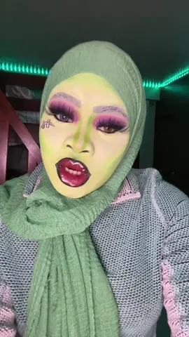 frankie from monster highhhh💚 #fantathemua #fyp 
