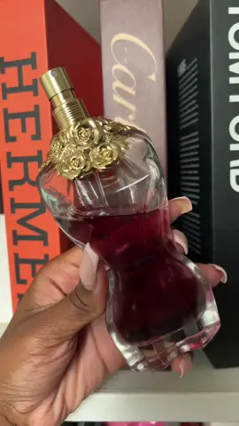 Some of my favorite fragrances ! #labelle#nishaneonehundredsilentways#lira#siflora#kilianlovedontbeshy#burberrybrit#valentino#fragrancetiktok#blackgirlssmellgood#yellowstone#fyp#chevyevsongcontest 
