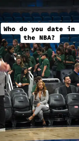 Being a woman in a male dominating feild comes with alot but the talent speaks for itslef. I enjoy this.    #womeninsports #NBA #reporter 