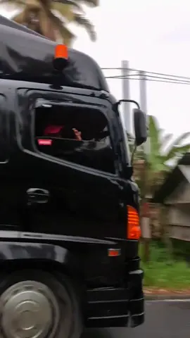 otw pindah juragan #galeriotoranahminang 