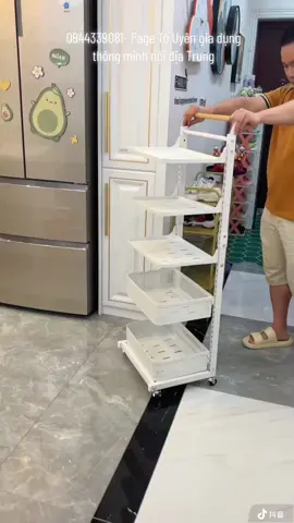 Giá kệ để nồi trong nhà bếp siêu tiện lợi và đa zi năng nha, đựng được rất là nhiều thứ luôn nha khách ơi, có thể tuỳ ý điều chỉnh độ cao thấp của từng ngăn kệ phù hợp với tất cả các thể loại nồi to nhỏ trong nhà nha khách ơi,muốn nhà bếp gọn gàng là phải có e kệ này nha, zalo-0944339081-page- Tố Uyên gia dụng thông minh nội địa Trung